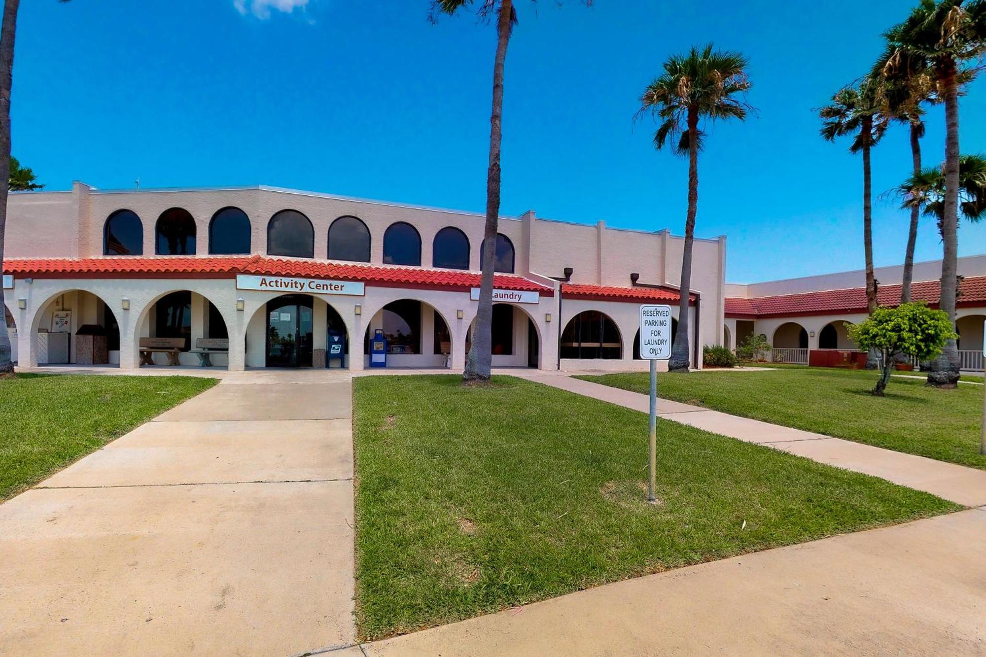 Long Island Village Unit 831 Port Isabel Exteriör bild